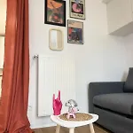 Equipe A Avec Terrasse 아파트