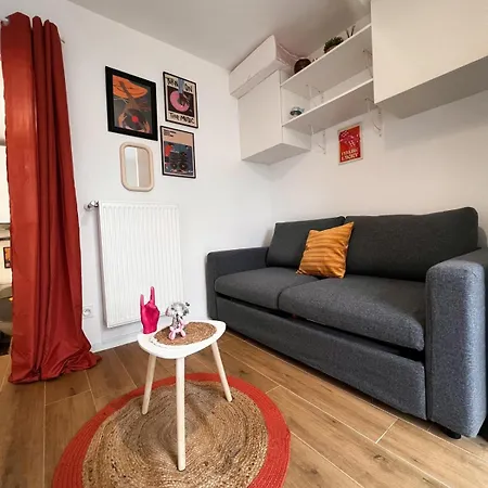 Equipe A Avec Terrasse Διαμέρισμα