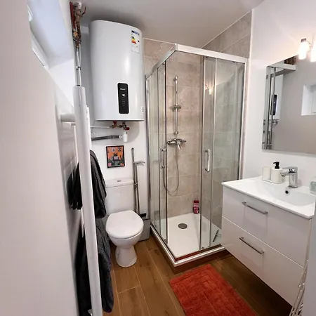 Equipe A Avec Terrasse Διαμέρισμα