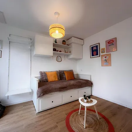 Equipe A Avec Terrasse Διαμέρισμα